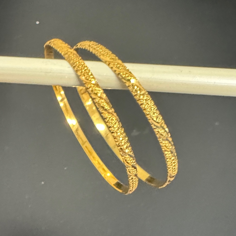 🌸Women Gold colors Bangles